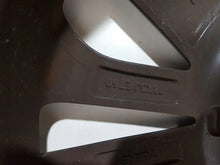 Laden Sie das Bild in den Galerie-Viewer, 1x Alufelge 18 Zoll 5.0" 4x100 42611-YP210 Toyota Aygo Rim Wheel FEL7131461296hu