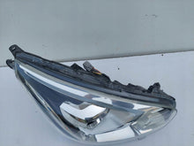 Laden Sie das Bild in den Galerie-Viewer, Frontscheinwerfer Mitsubishi Mirage II Space Star W3014 W3015 Xenon Rechts