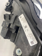 Laden Sie das Bild in den Galerie-Viewer, Frontscheinwerfer BMW 9501487-01 9501488-01 9501488 9501487 LED Rechts Headlight SCH8269321383sg