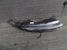 Load image into Gallery viewer, Frontscheinwerfer Hyundai Bayon 92208Q0500 Rechts Scheinwerfer Headlight