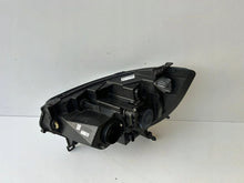 Load image into Gallery viewer, Frontscheinwerfer Renault Master 260105567R Rechts Scheinwerfer Headlight SCH9611519206ij