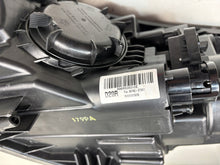 Load image into Gallery viewer, Frontscheinwerfer Hyundai Tucson 92102-D7201 Full LED Rechts Headlight SCH1332027996ec