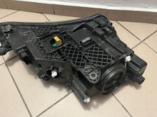 Laden Sie das Bild in den Galerie-Viewer, Frontscheinwerfer Skoda Superb III 3V1941015B Xenon Links Scheinwerfer Headlight SCH2702019332vi