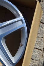 Load image into Gallery viewer, 1x Alufelge 19 Zoll 8.5" 5x112 52ET A2044010904 Mercedes-Benz X204 Rim Wheel FEL6672189617br