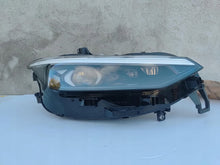 Load image into Gallery viewer, Frontscheinwerfer VW I 14B941036B Links Scheinwerfer Headlight SCH4635095134wa