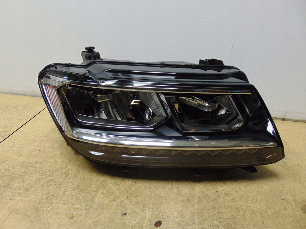 Frontscheinwerfer VW Tiguan 5NB941036D Rechts Scheinwerfer Headlight