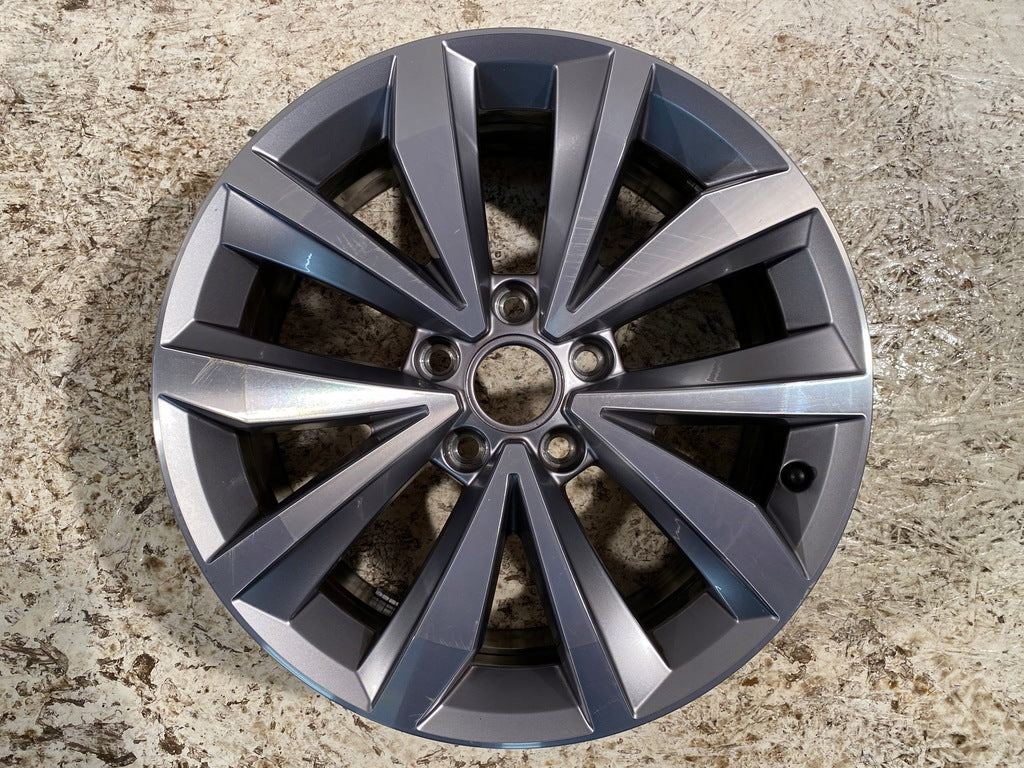 1x Alufelge 17 Zoll 7.0" 5x112 45ET 2GA601025P VW T-Roc Rim Wheel FEL4416775891mi