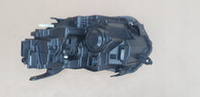 Load image into Gallery viewer, Frontscheinwerfer Dacia Duster 260106194R Full LED Rechts Scheinwerfer Headlight SCH2777055198rp