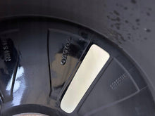 Laden Sie das Bild in den Galerie-Viewer, 1x Alufelge 19 Zoll 31680404 Volvo Xc40 Rim Wheel FEL6482087388jb