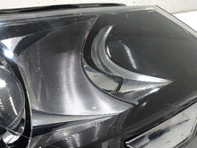 Laden Sie das Bild in den Galerie-Viewer, Frontscheinwerfer Skoda Superb II 3T1941016F Ein Stück (Rechts oder Links)