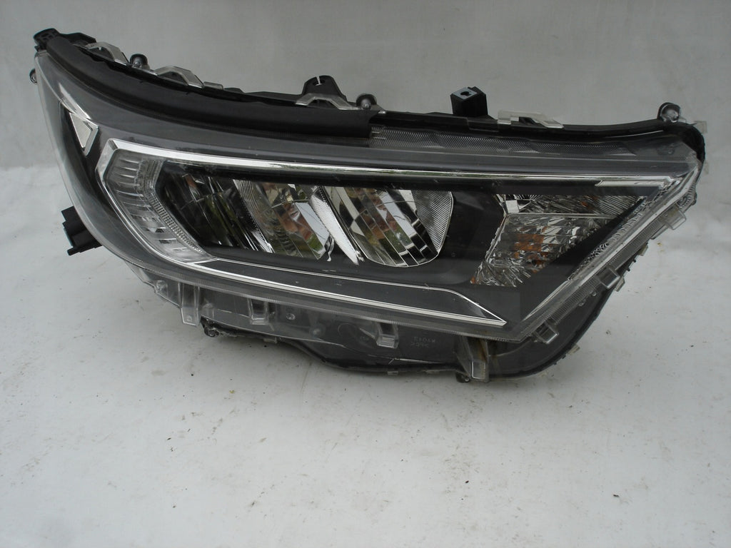 Frontscheinwerfer Toyota V Rechts Scheinwerfer Headlight SCH6735635507ga