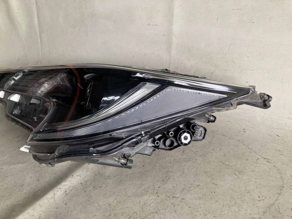 Frontscheinwerfer Toyota Corolla 81150-02S70 LED Links Scheinwerfer Headlight SCH9019478221xn