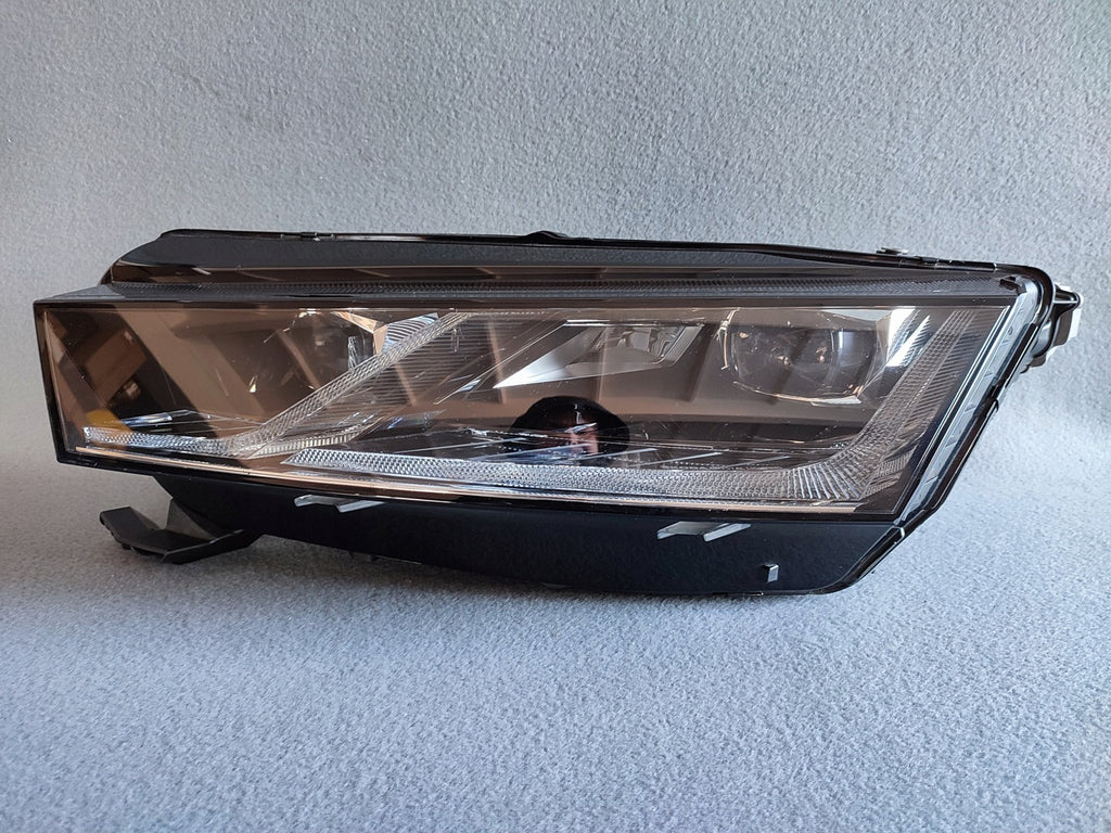 Frontscheinwerfer Skoda Octavia IV 5E4941015A LED Links Scheinwerfer Headlight SCH2734640054ht