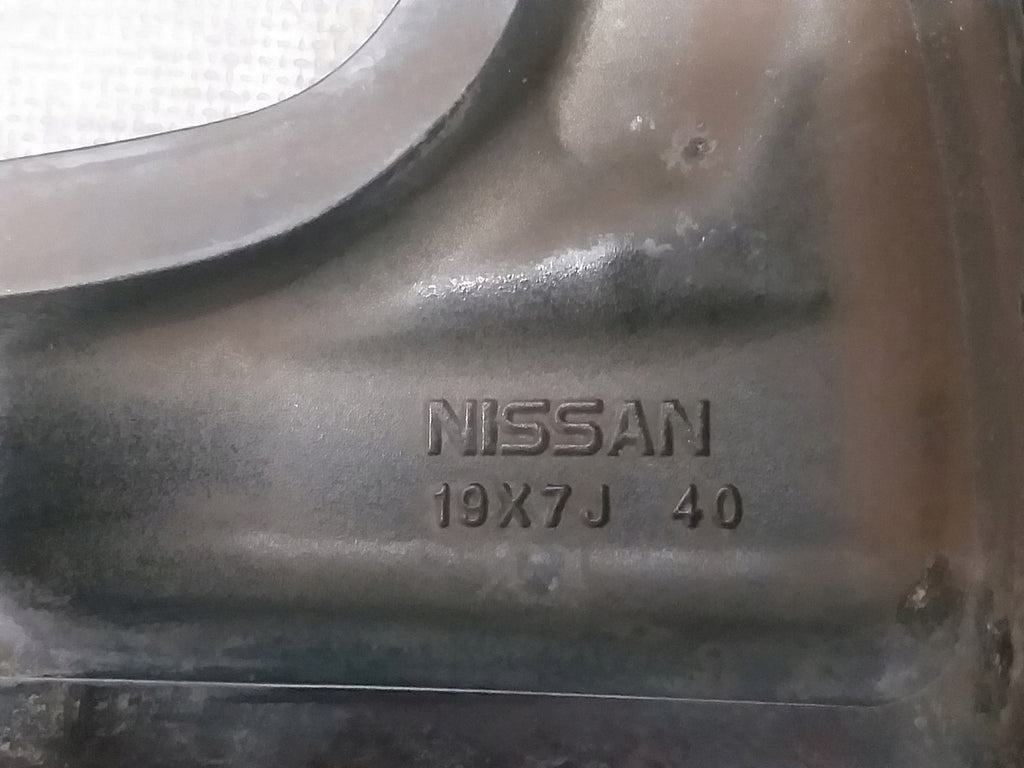 1x Alufelge 19 Zoll 7.0" 5x114.3 40ET N889018 Nissan 1 Rim Wheel