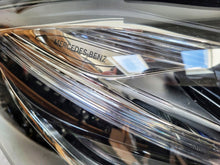Laden Sie das Bild in den Galerie-Viewer, Frontscheinwerfer Mercedes-Benz W213 A2139069608 LED Rechts Headlight SCH1709789351fp