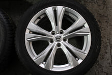 Laden Sie das Bild in den Galerie-Viewer, 4x Alufelge 18 Zoll 8.0" 5x108 42ET Glanz Silber 32243390 Volvo V60 S60 FEL1488304375al