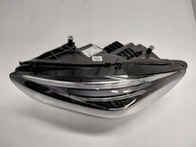 Laden Sie das Bild in den Galerie-Viewer, Frontscheinwerfer Mercedes-Benz W247 A2479061903 Links Scheinwerfer Headlight SCH2299601655xp