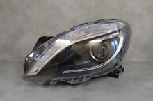 Laden Sie das Bild in den Galerie-Viewer, Frontscheinwerfer Mercedes-Benz W246 A2468207161 Links Scheinwerfer Headlight SCH6407336671up