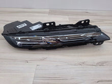 Laden Sie das Bild in den Galerie-Viewer, Frontscheinwerfer BMW 9879936 Rechts Scheinwerfer Headlight SCH2500201175oj