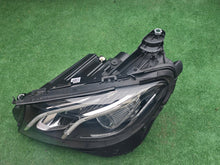 Laden Sie das Bild in den Galerie-Viewer, Frontscheinwerfer Mercedes-Benz W213 A2139067706KZ LED Links Headlight SCH4894293528sk