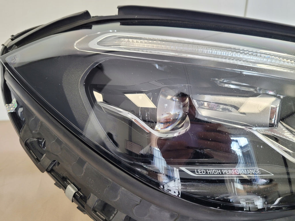 Frontscheinwerfer Mercedes-Benz W206 A2069067203 LED Rechts Headlight SCH8405421086xn
