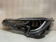 Laden Sie das Bild in den Galerie-Viewer, Frontscheinwerfer Toyota Corolla 8115002S70 LED Links Scheinwerfer Headlight SCH4236759333rl