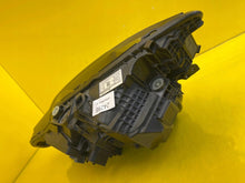 Laden Sie das Bild in den Galerie-Viewer, Frontscheinwerfer Polestar 2 II P31698071 Full LED Rechts Scheinwerfer Headlight