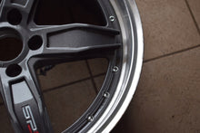 Laden Sie das Bild in den Galerie-Viewer, 1x Alufelge 19 Zoll 8.5&quot; 5x114.3 34ET OCP9L0BP34 Rim Wheel