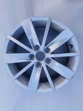 Laden Sie das Bild in den Galerie-Viewer, 1x Alufelge 15 Zoll 5x100 6C0601025 VW Polo Rim Wheel FEL8253532019np