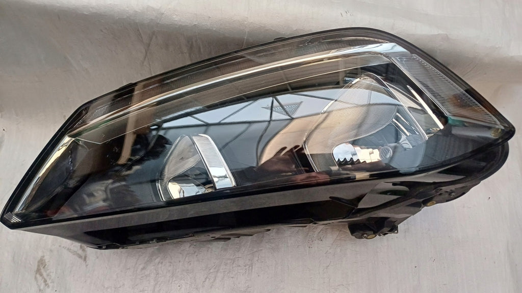 Frontscheinwerfer VW Sportsvan 517941006B Xenon Ein Stück (Rechts oder Links) SCH9008348075os