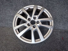 Load image into Gallery viewer, 1x Alufelge 17 Zoll 6.0&quot; 5x112 48ET 8V0601025DH Audi A3 Rim Wheel