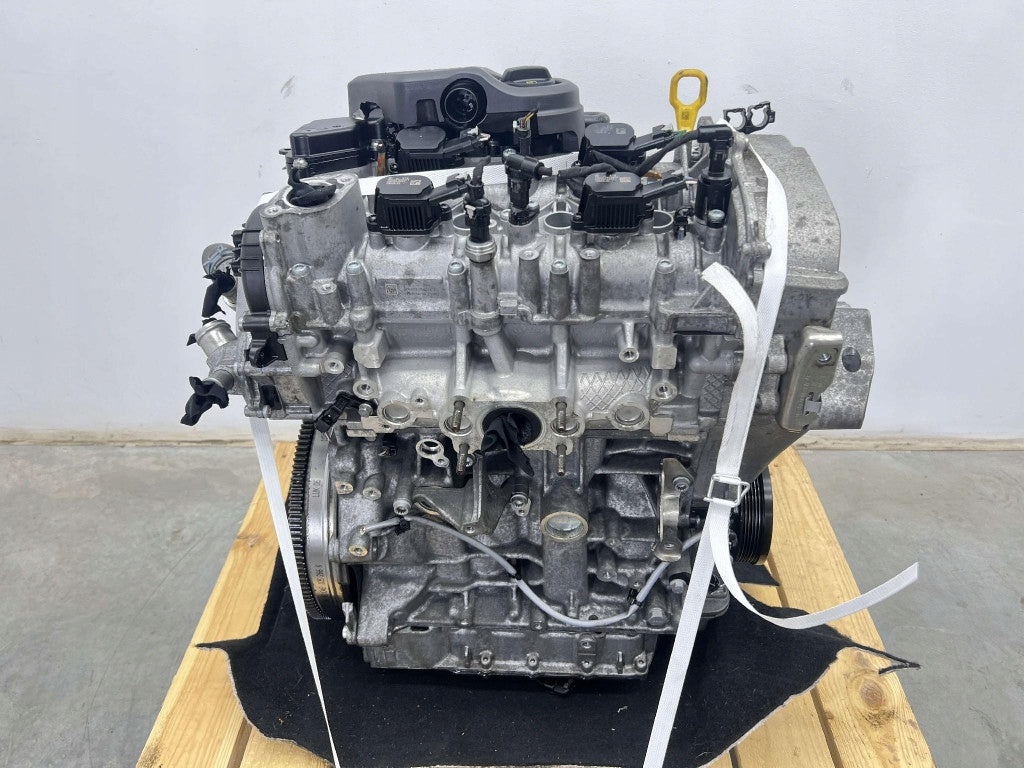 Motor Seat Skoda VW Taigo DXD 1.5 TSI 2023 Benzin Engine Unkomplett