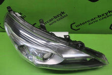 Load image into Gallery viewer, Frontscheinwerfer Toyota Verso 811100F16100 Rechts Scheinwerfer Headlight SCH6441312497bw