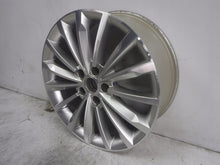 Laden Sie das Bild in den Galerie-Viewer, 1x Alufelge 18 Zoll 7.0" 5x112 43ET Glanz Silber 565601025E Audi I Rim Wheel FEL6112142874oz