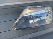 Laden Sie das Bild in den Galerie-Viewer, Frontscheinwerfer BMW X3 F25 7217297 Vorderseite Scheinwerfer Headlight SCH1098815619mh