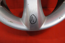 Laden Sie das Bild in den Galerie-Viewer, 1x Alufelge 15 Zoll 6.5&quot; 5x100 43ET 5J0601025A Skoda Fabia Rim Wheel