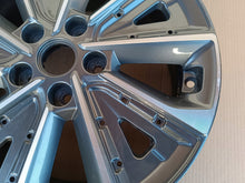 Laden Sie das Bild in den Galerie-Viewer, 1x Alufelge 17 Zoll 7.0" 5x114.3 50ET 52910-J2000 Kia Rim Wheel FEL3869701258bh