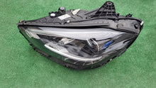 Laden Sie das Bild in den Galerie-Viewer, Frontscheinwerfer Mercedes-Benz W206 A2069062104 Full LED Links Headlight SCH4590025246vw
