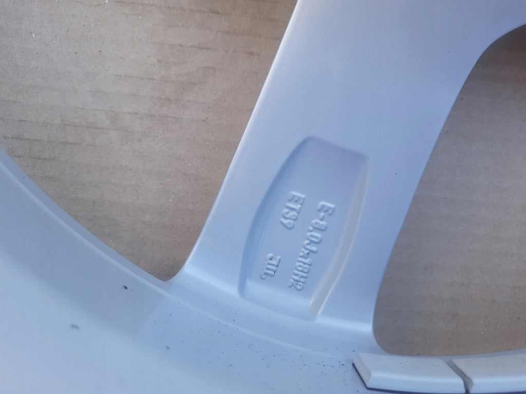 1x Alufelge 18 Zoll 8.0" 5x112 39ET 80A601025C Audi Q5 Rim Wheel