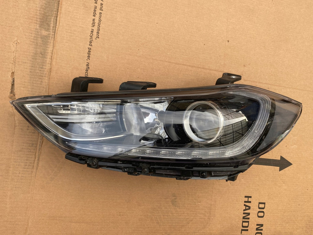 Frontscheinwerfer Hyundai Elantra 92101-F2 Links Scheinwerfer Headlight