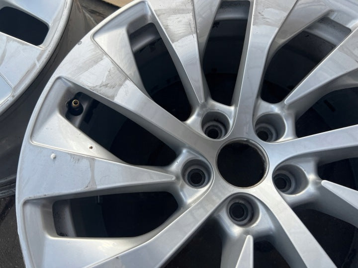 1x Alufelge 18 Zoll 8.0" 5x112 4K8601025A Audi Rim Wheel FEL7831654152wr