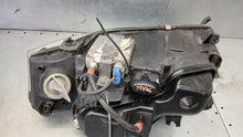 Laden Sie das Bild in den Galerie-Viewer, Frontscheinwerfer Audi A6 C5 153814-01 Xenon Rechts Scheinwerfer Headlight