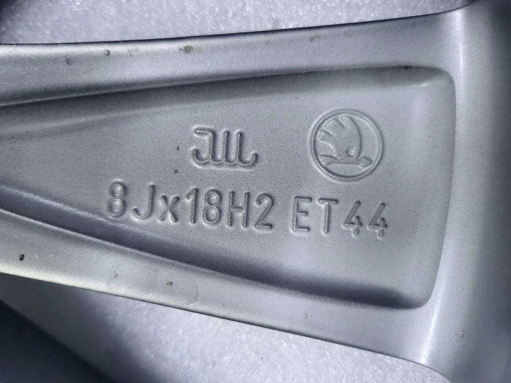 1x Alufelge 18 Zoll 8.0" 5x112 44ET Matt Graphit 3V0601025Q Skoda Superb Iii FEL1789137367ak