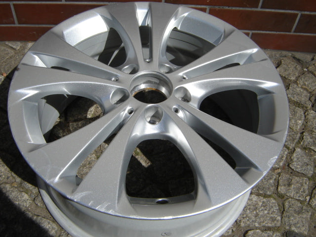 1x Alufelge 17 Zoll 7.5" 5x112 52ET Glanz Silber A2464010800 Mercedes-Benz Cla