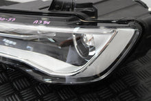 Laden Sie das Bild in den Galerie-Viewer, Frontscheinwerfer Audi A3 8V0941005 Bi-Xenon Links Scheinwerfer Headlight