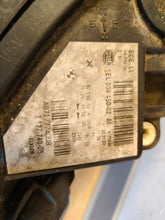 Laden Sie das Bild in den Galerie-Viewer, Frontscheinwerfer BMW E60 E61 7177740 Xenon Rechts Scheinwerfer Headlight SCH7620419482ss