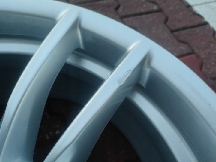 1x Alufelge 18 Zoll 8.5" 5x120 27ET 2284905 BMW F87 F80 F82 F83 Rim Wheel FEL7299016036rw