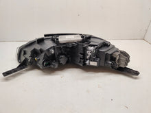 Laden Sie das Bild in den Galerie-Viewer, Frontscheinwerfer Kia A112039 Links Scheinwerfer Headlight