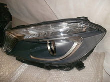 Laden Sie das Bild in den Galerie-Viewer, Frontscheinwerfer Mercedes-Benz W176 A1768201261 Bi-Xenon Ein Satz Headlight SCH5941232340it
