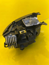 Laden Sie das Bild in den Galerie-Viewer, Frontscheinwerfer Opel Astra L 9852849880 Full LED Ein Stück (Rechts oder Links) SCH1937319248vx